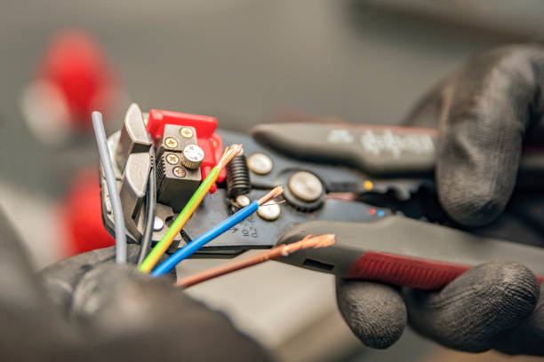 Best Electrical Repair Services  in Saunders Lake, OR