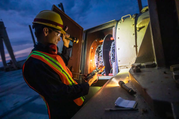 Best Affordable Electrician  in Saunders Lake, OR
